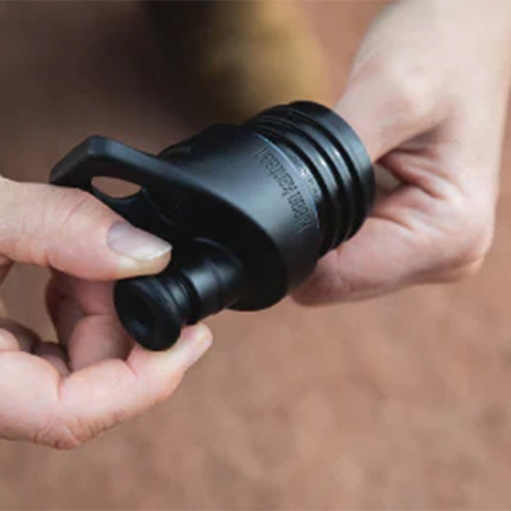 classic-sport-cap-d6 sport_cap_maintenance_kit_pull_valve_out_lifestyle.jpg