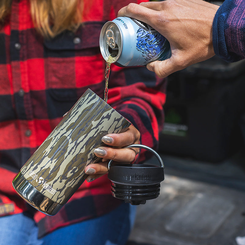 12oz-tkwide-with-cafe-cap-mossy-oak-p1 12oz_tumbler_mossyoak_bottomlands_beer_pour_square.jpg