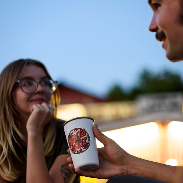 16oz-pint-cup-santa-cruz-w5 16oz_pints_santa_cruz_vacationdot_couple_square.jpg
