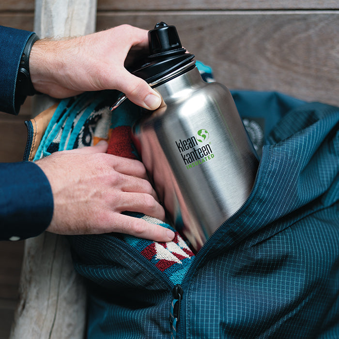 tkwide-chug-cap-g5 K64TKWSSL-BS-Chug-Cap-Out-of-Duffle_lifestyle.jpg