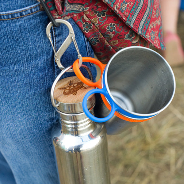 steel-s-biner-3-g2 carabiner_steel_clip_bottle_lifestyle_f9a2dad1-cd06-4894-b3ff-13476b2b5a87.jpg