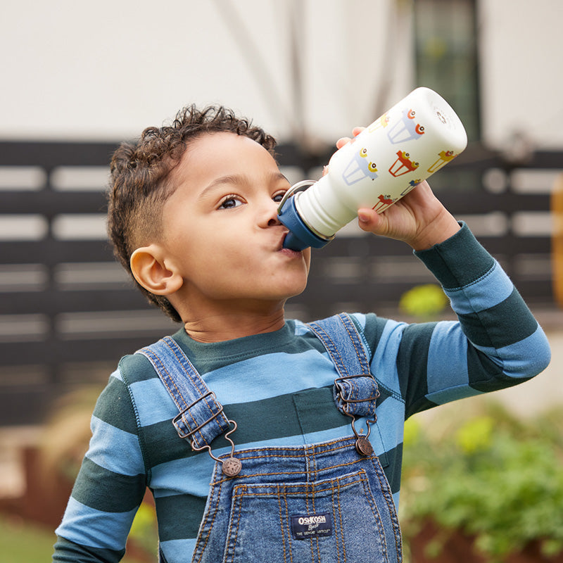 12oz-kid-s-classic-sippy-v8 kid_sippy_12oz_boy_drink_cars_square.jpg