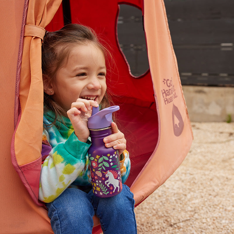 12oz-kid-s-classic-with-flip-seal-sport-cap-g6 kid_sport_flip_seal_12oz_girl_smile_hammock_square.jpg