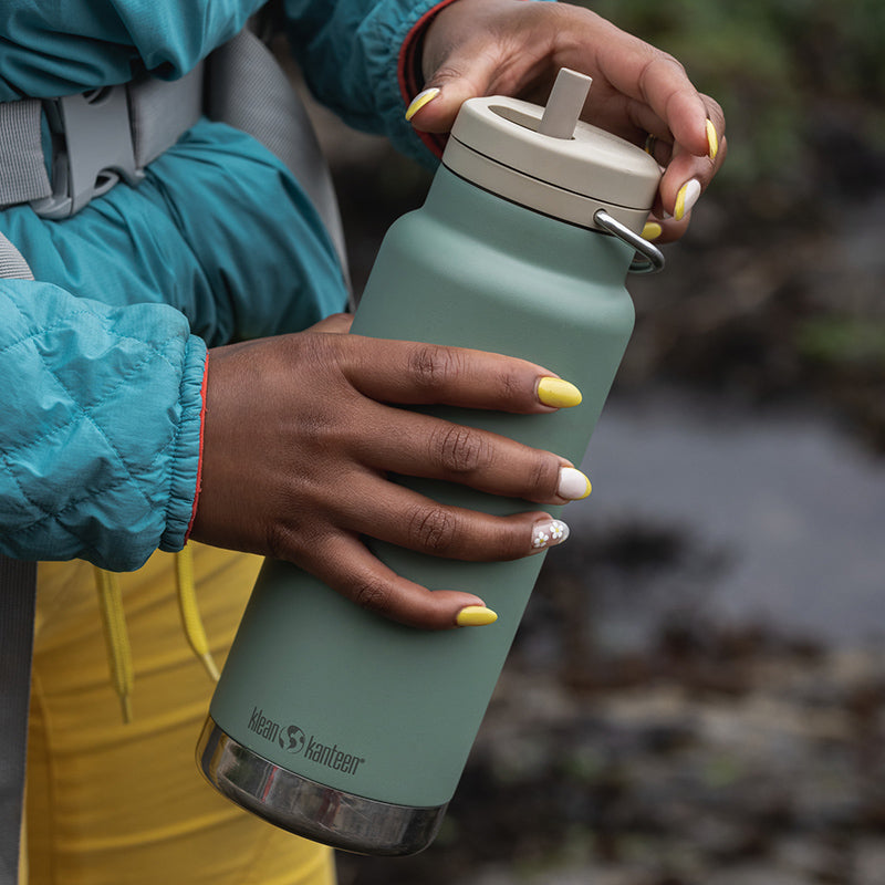 32oz-tkwide-made-to-do-more-bundle-a2 tkwide_32oz_insulated_bottle_twist_closeup_seapsray_hand_square.jpg